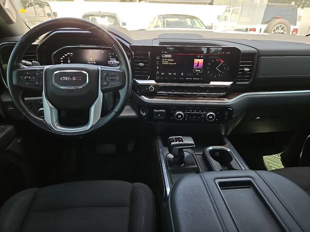 Used 2022 GMC Sierra 1500 Elevation w/ Preferred Package AWD/4WD image 12