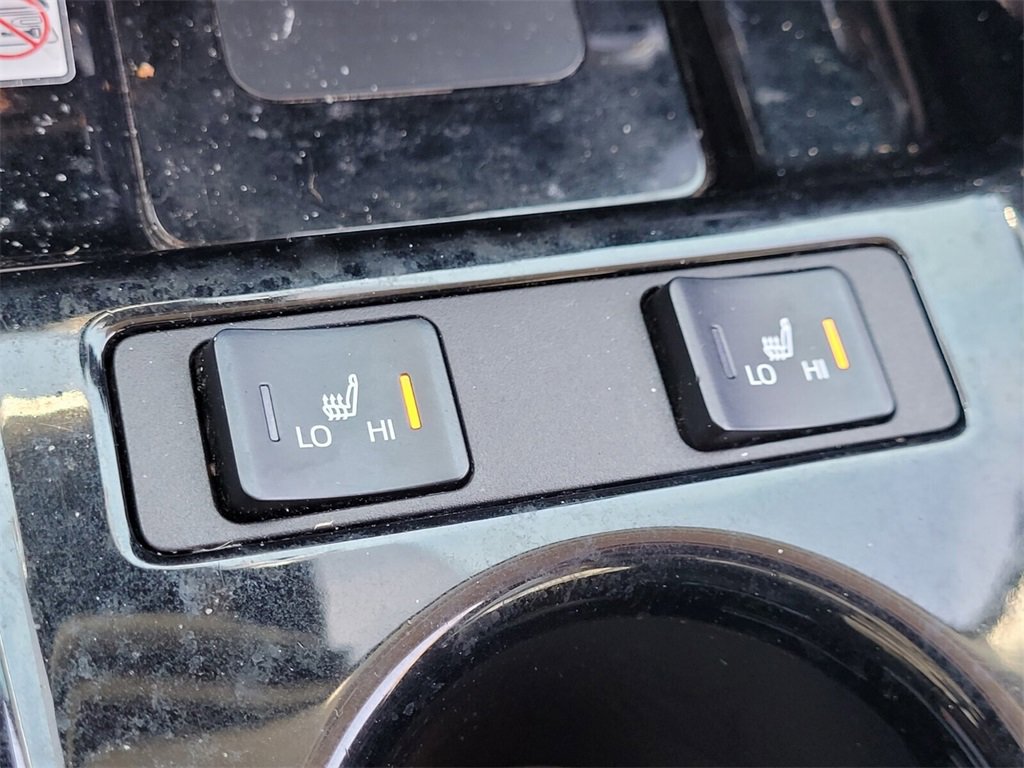 Used 2019 Toyota Prius L Eco image 18