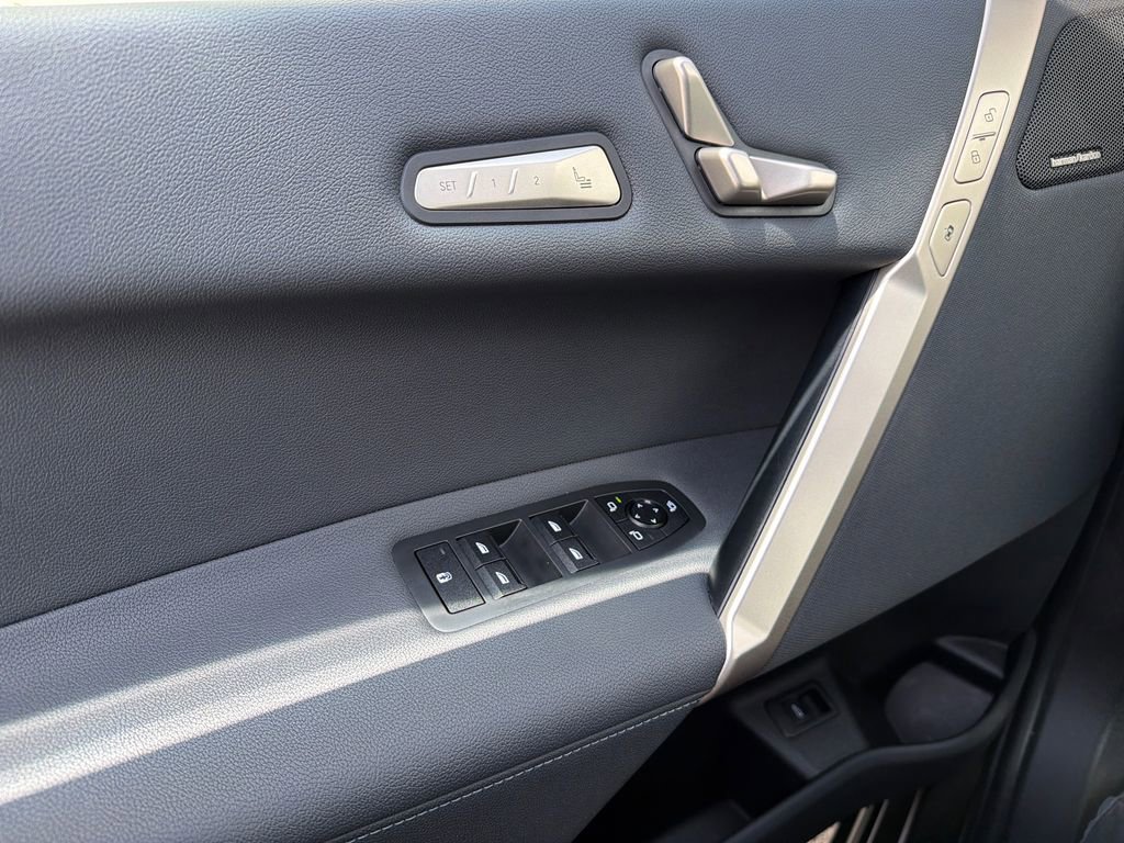 Used 2024 BMW iX xDrive50 w/ Premium Package image 37