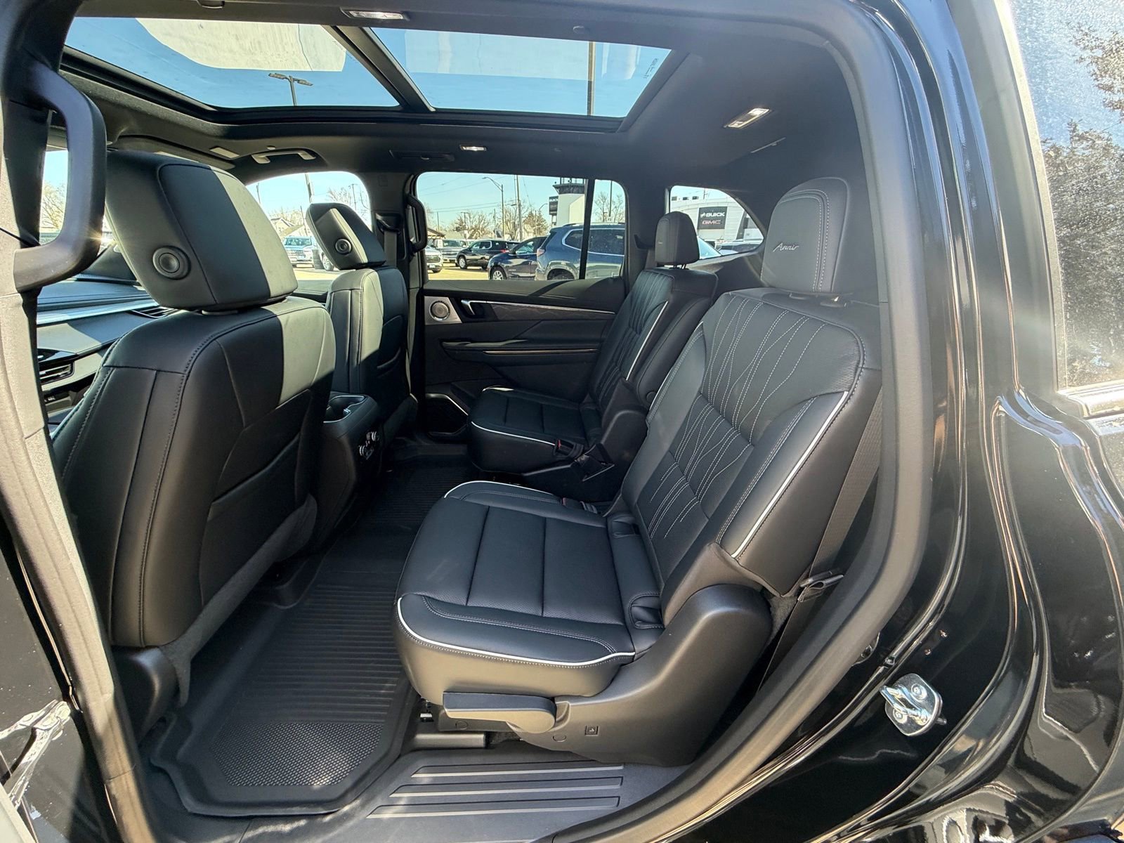 New 2026 Buick Enclave Avenir w/ Super Cruise Package image 5