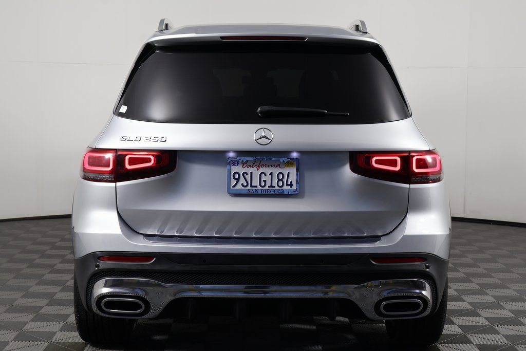 Certified 2021 Mercedes-Benz GLB 250 w/ AMG Line image 5