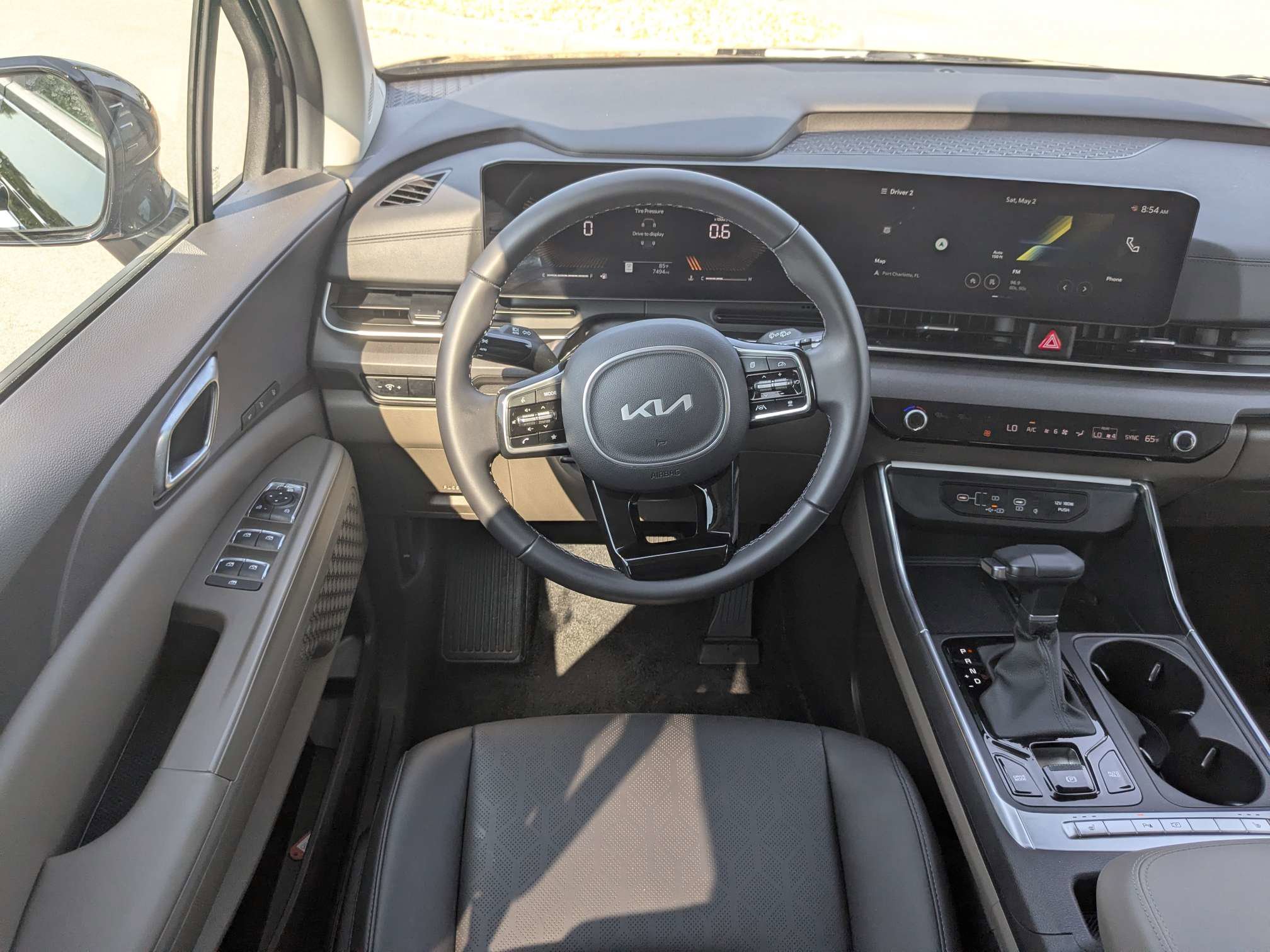 Certified 2026 Kia Carnival EX FWD image 24
