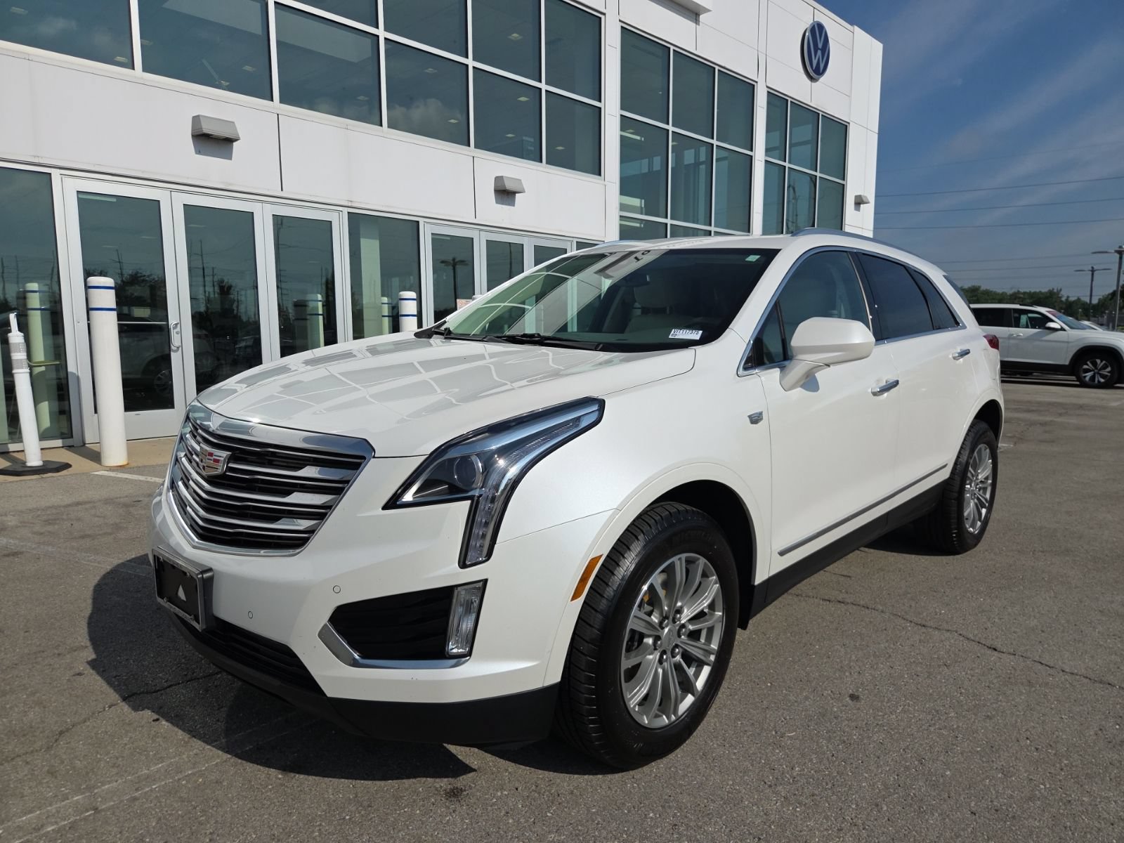 Used 2019 Cadillac XT5 Luxury FWD image 16