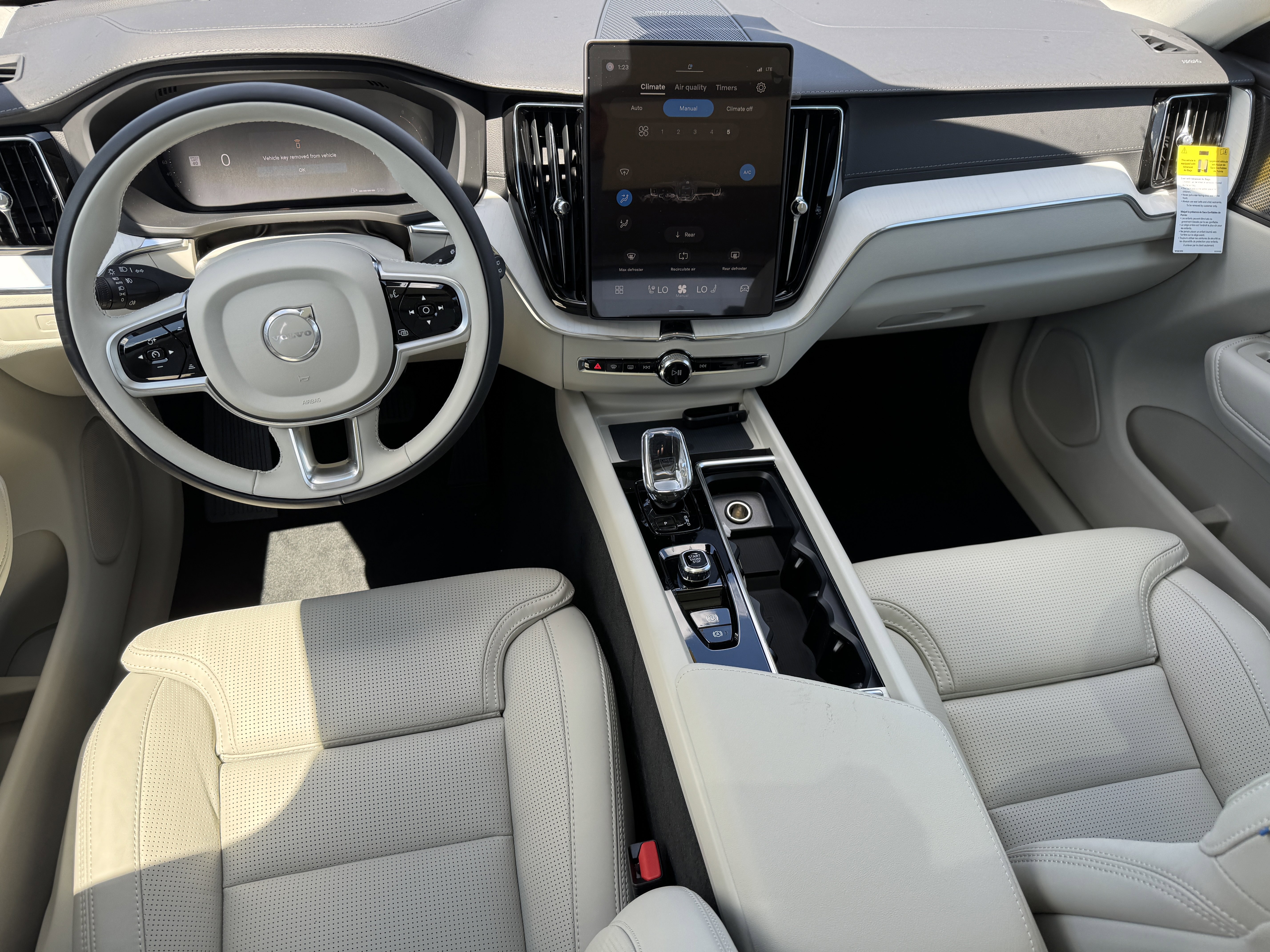 New 2026 Volvo XC60 B5 Ultra w/ Protection Package image 12