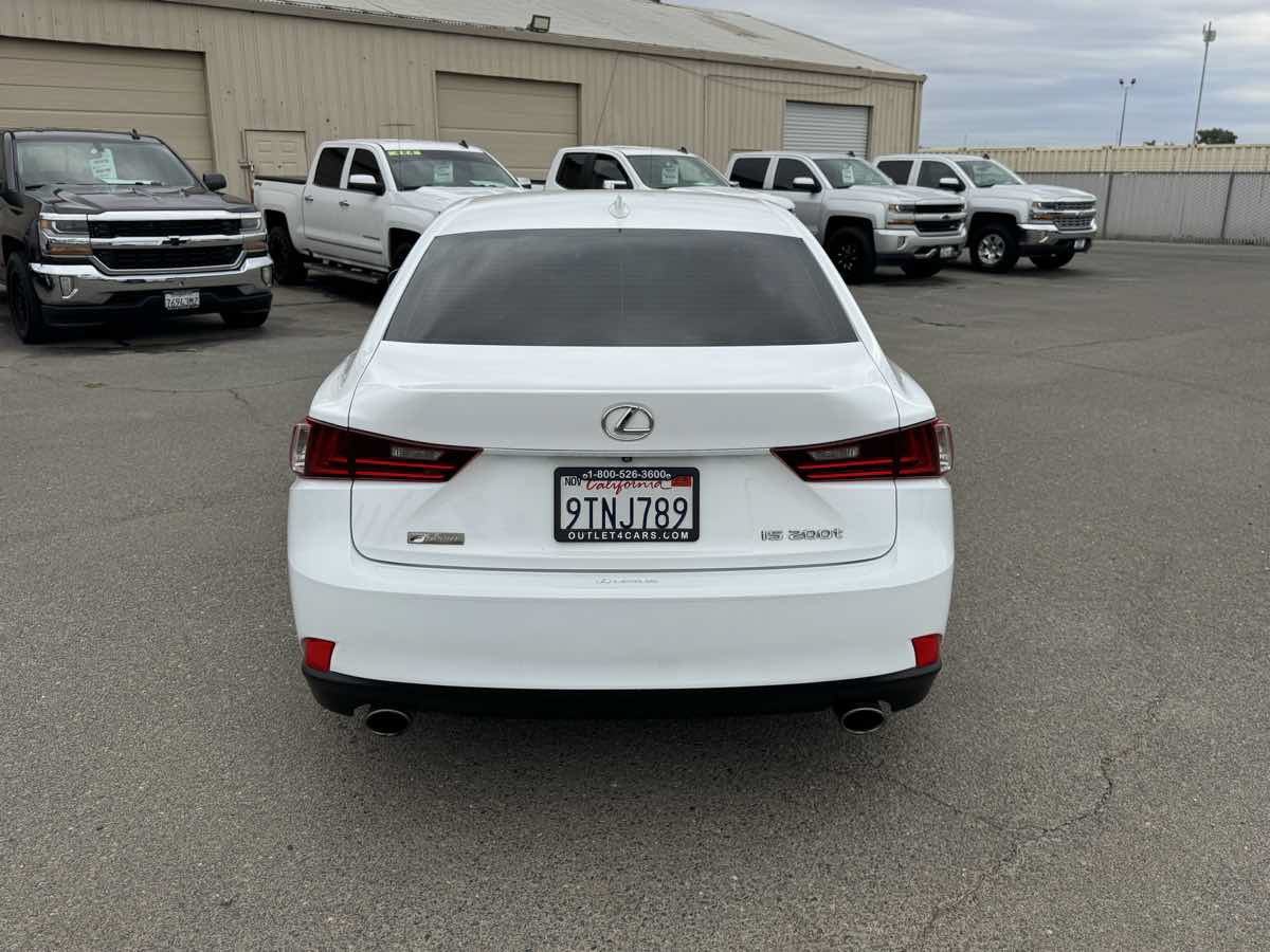 Used 2016 Lexus IS 200t w/ F Sport Package RWD image 8