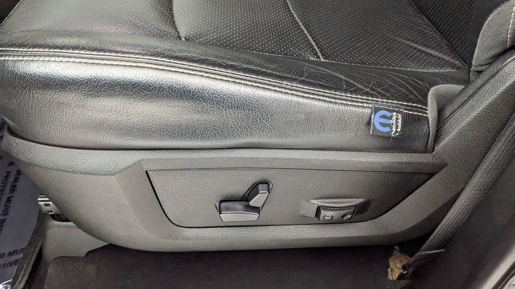 Used 2019 RAM 1500 Classic Warlock image 30