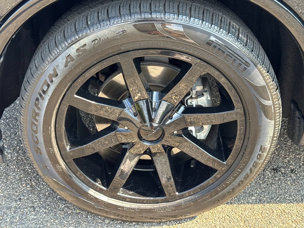 Used 2016 Dodge Durango R/T w/ Technology Group AWD/4WD image 11