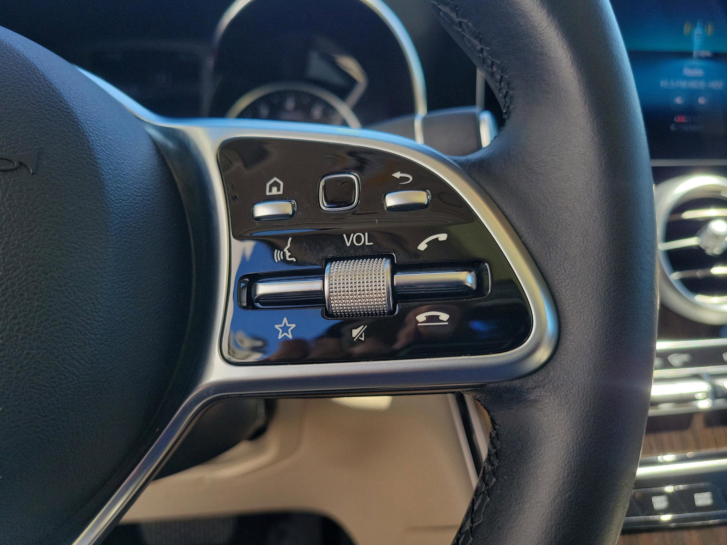 Certified 2022 Mercedes-Benz GLC 300 image 27