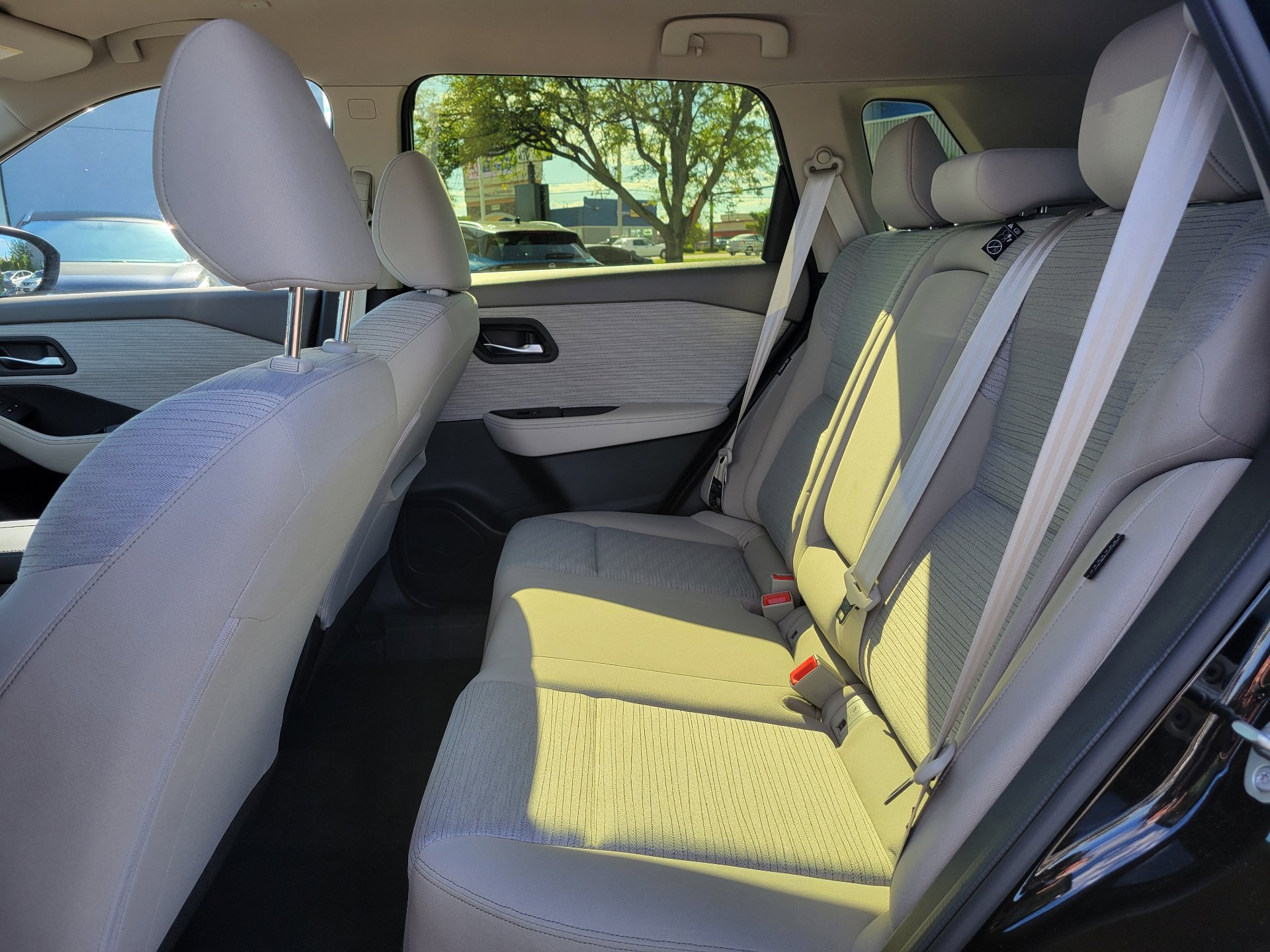 Certified 2023 Nissan Rogue SV image 10