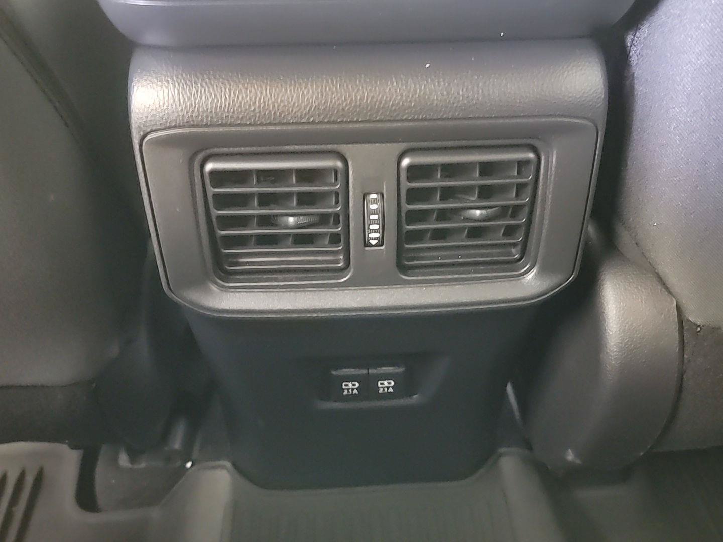 Used 2020 Toyota RAV4 XLE w/ All Weather Liner Package AWD/4WD image 22