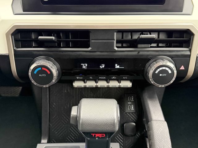 Used 2024 Toyota Tacoma TRD Off-Road AWD/4WD image 30