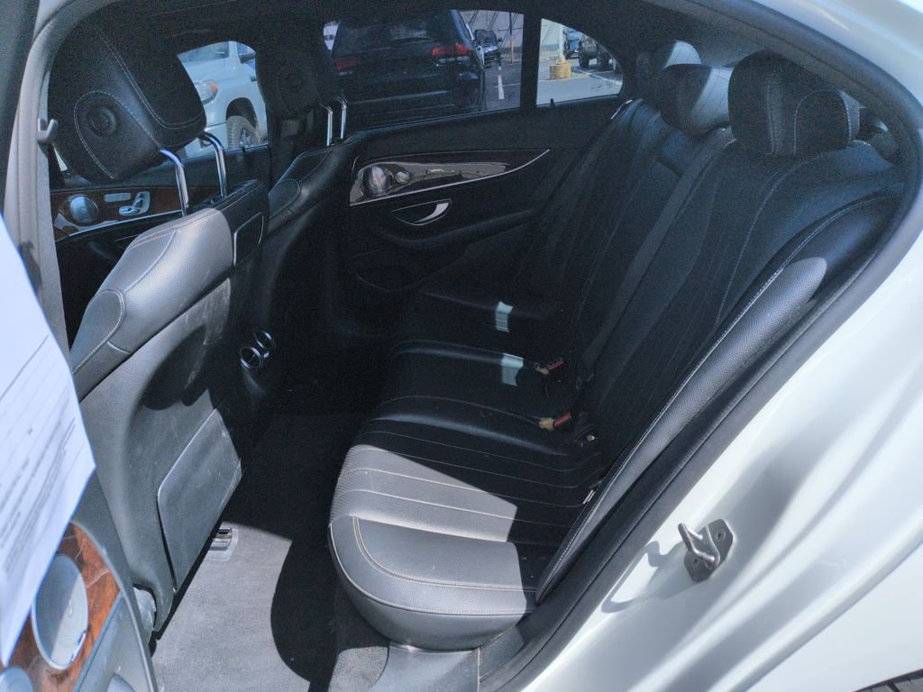 Used 2018 Mercedes-Benz E 300 4MATIC image 25