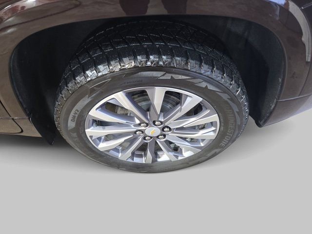 Used 2023 Chevrolet Traverse Premier image 36