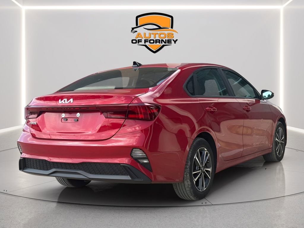 Used 2023 Kia Forte LXS w/ LXS Technology Package FWD image 3