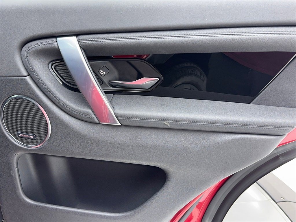 Used 2022 Land Rover Discovery Sport SE image 54