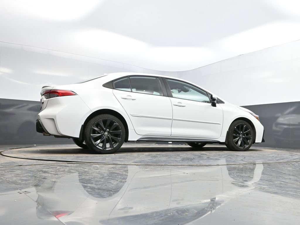 Used 2023 Toyota Corolla SE image 39