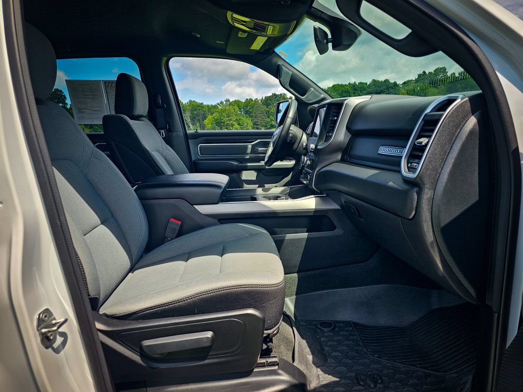 Used 2022 RAM 1500 Big Horn AWD/4WD image 41