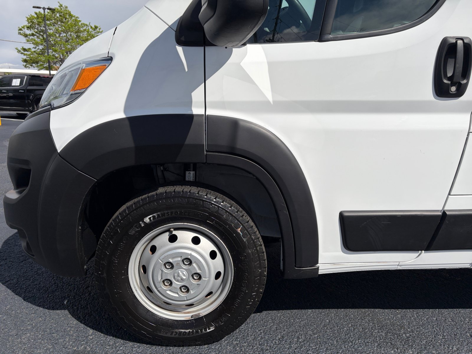 Used 2023 RAM ProMaster 2500 FWD image 10