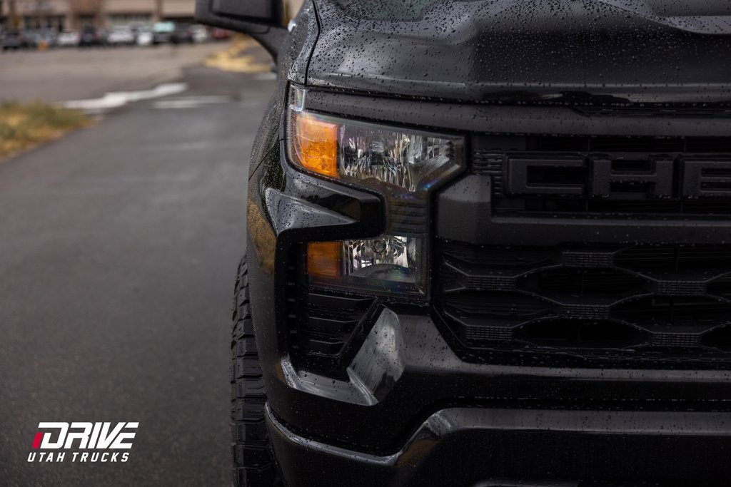 Used 2022 Chevrolet Silverado 1500 Custom image 5