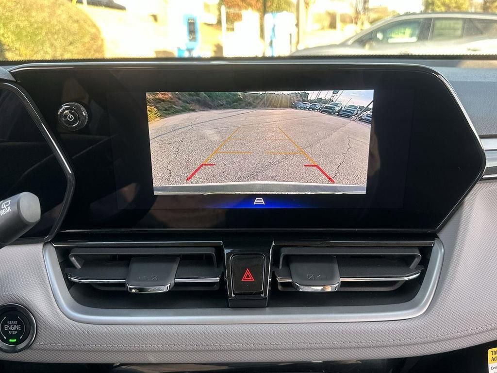 New 2025 Chevrolet TrailBlazer LT w/ Convenience Package image 18