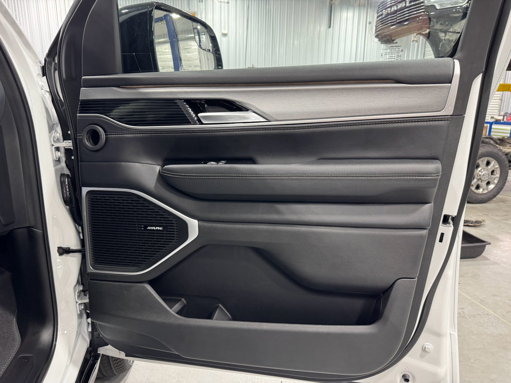 New 2025 Jeep Wagoneer Series II w/ Premium Group I image 21