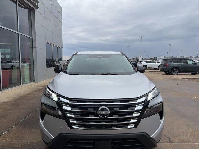 Used 2025 Nissan Rogue S image 6