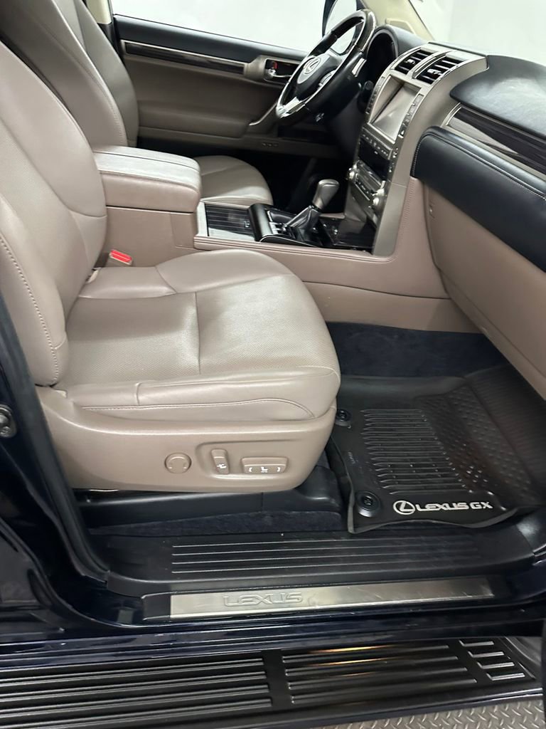 Used 2021 Lexus GX 460 Premium image 48