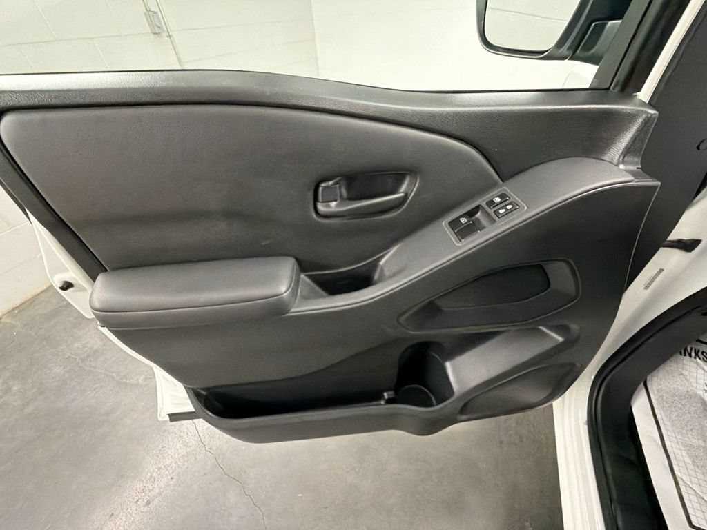 Used 2022 Nissan Frontier S RWD image 20