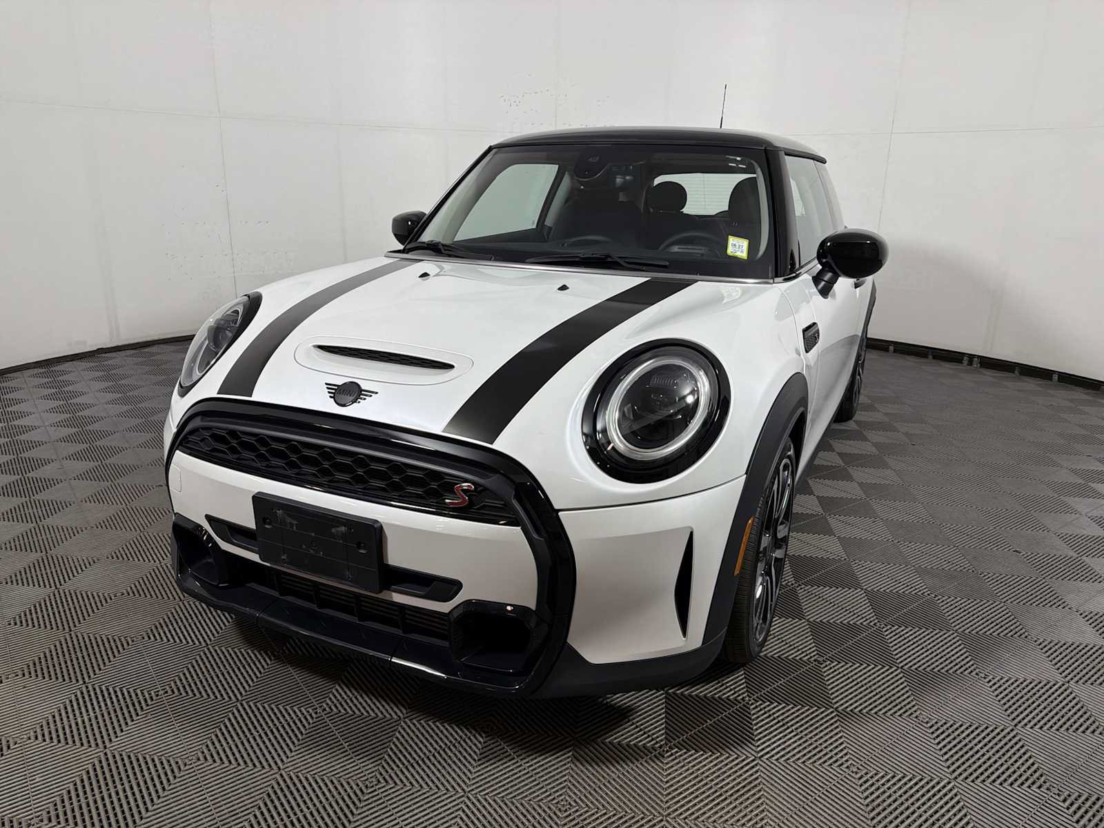 Certified 2024 MINI Cooper S FWD image 3