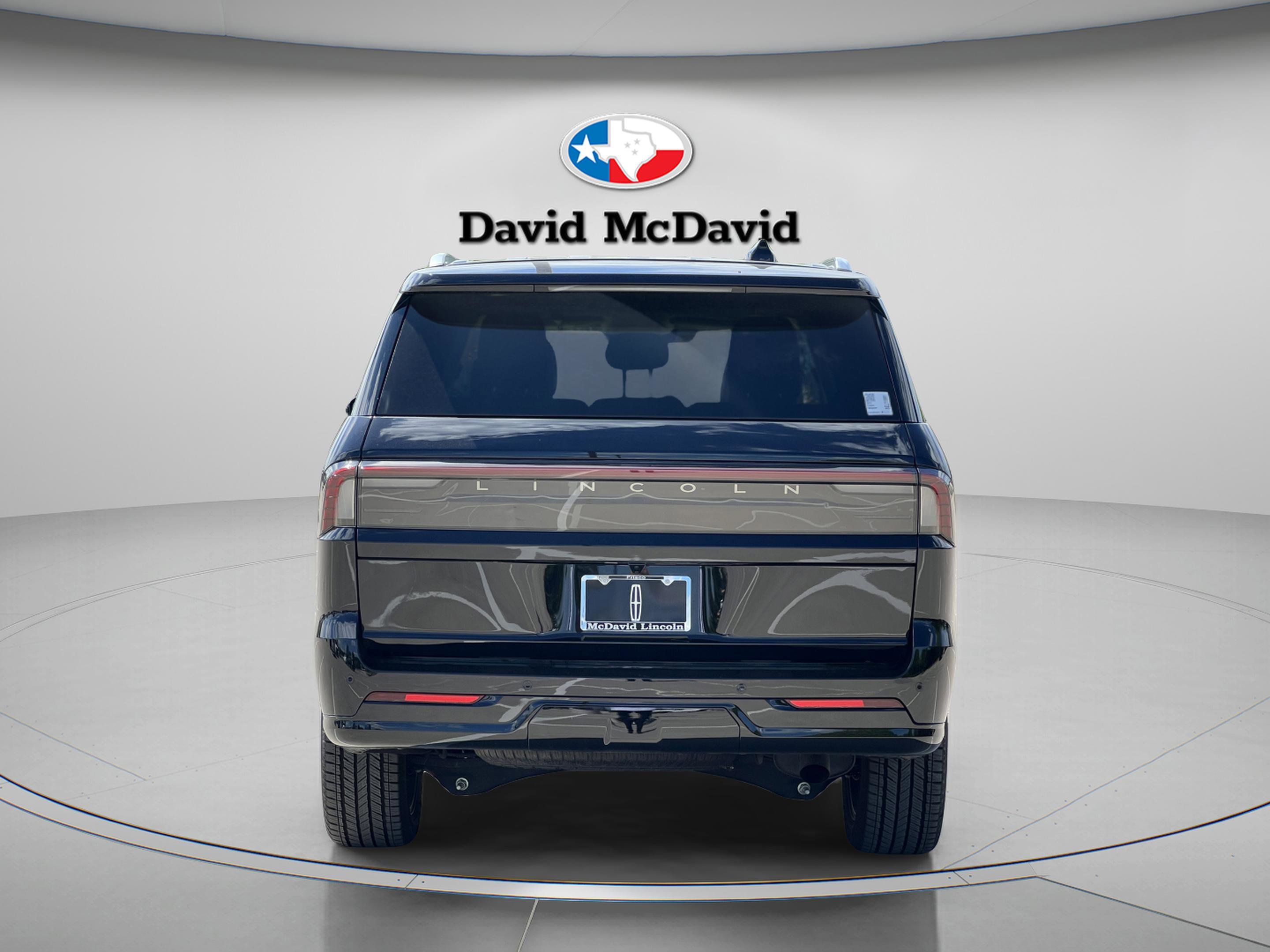 New 2025 Lincoln Navigator Reserve image 6