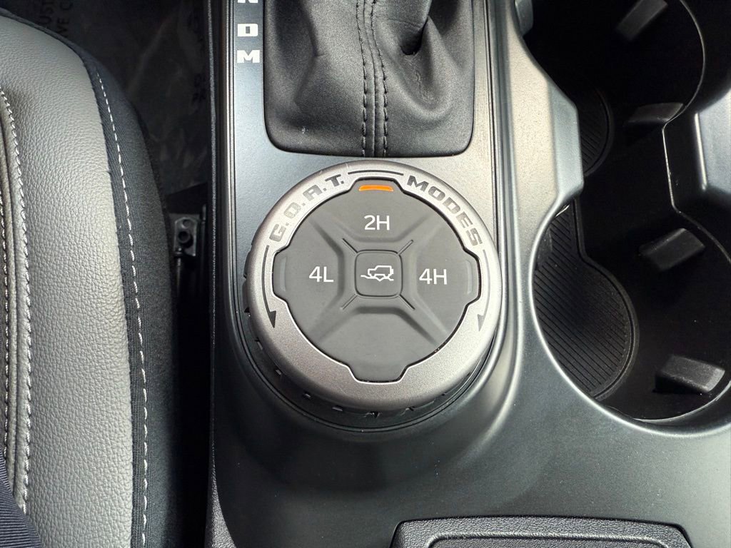 Used 2024 Ford Bronco Outer Banks image 32