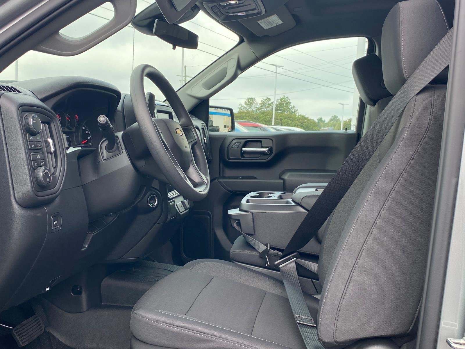 New 2026 Chevrolet Silverado 1500 Custom w/ Turbomax Blackout Package AWD/4WD image 15