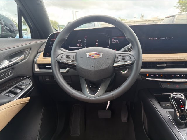 Certified 2025 Cadillac XT4 Premium Luxury FWD image 13