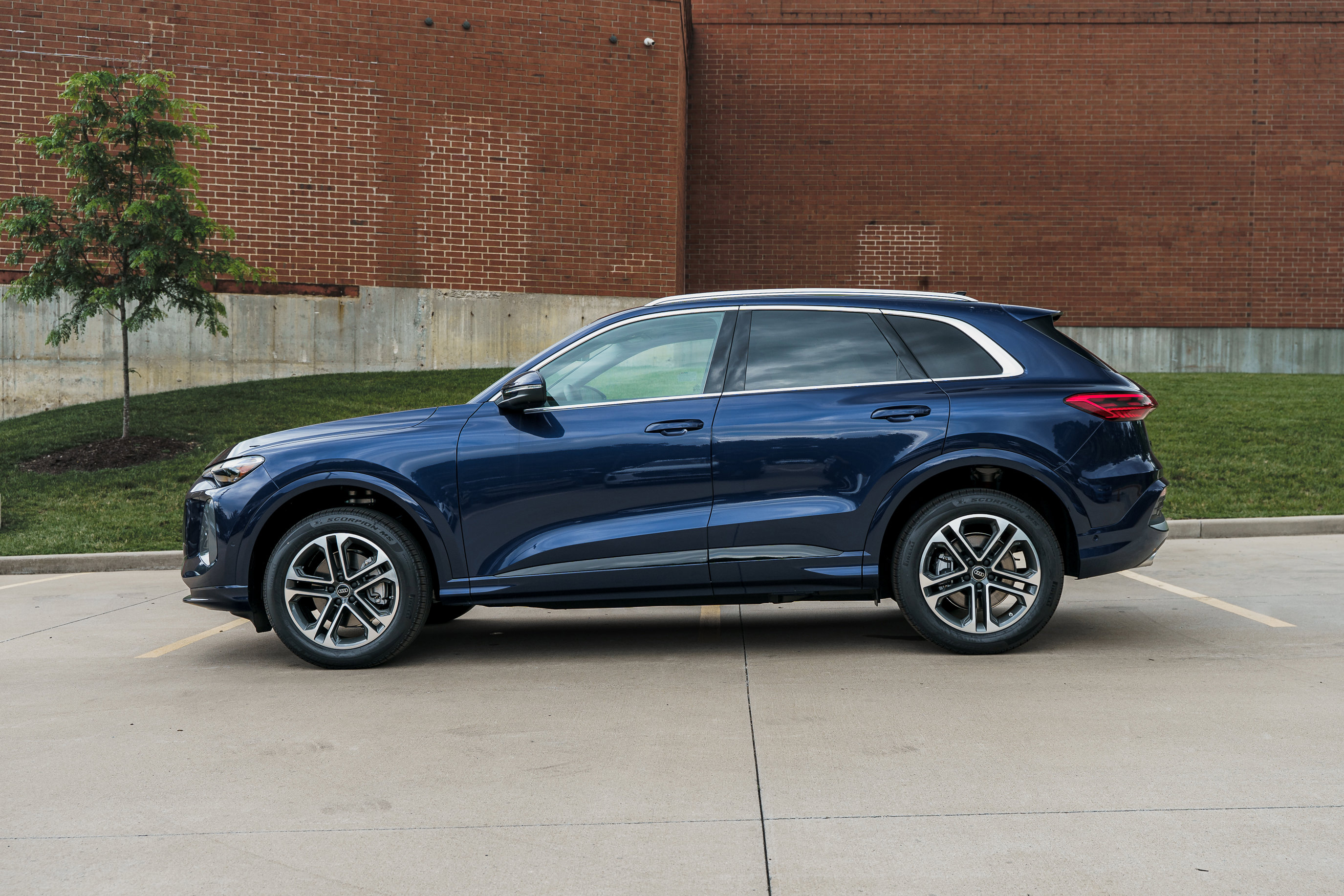 New 2026 Audi Q5 Premium AWD/4WD image 6