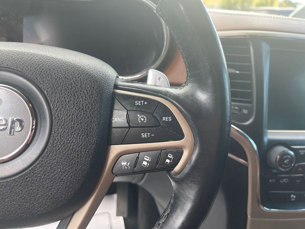 Used 2015 Jeep Grand Cherokee Summit w/ Platinum Series Group AWD/4WD image 13