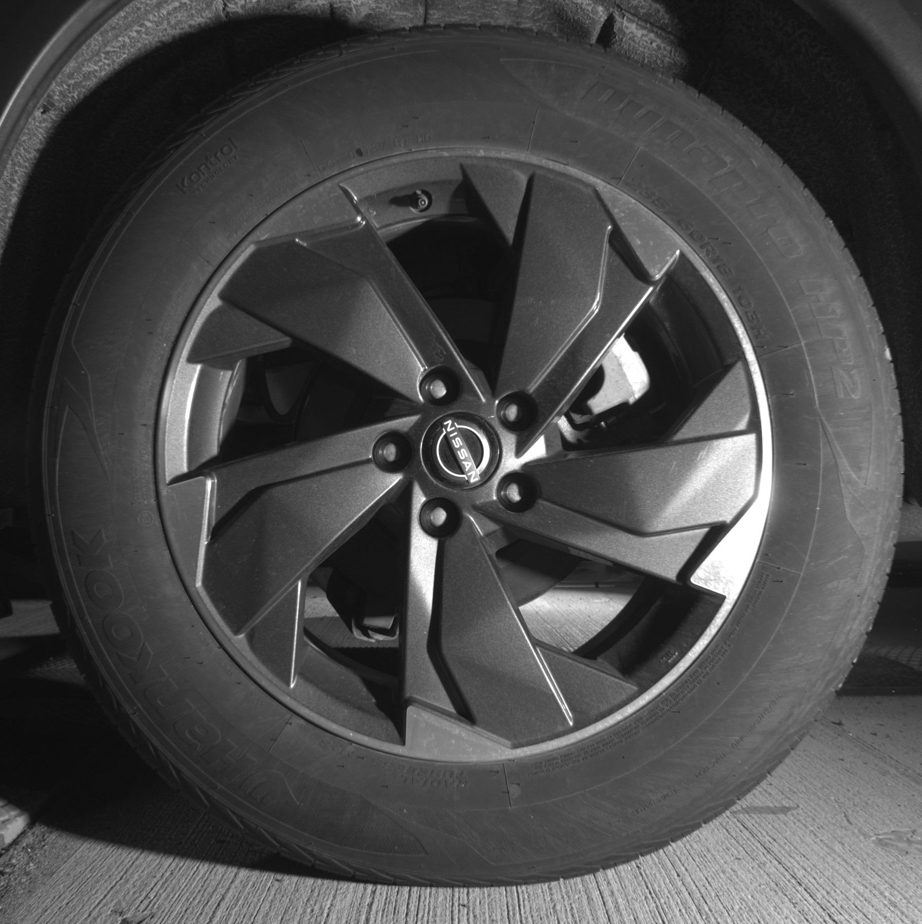 Used 2025 Nissan Rogue SV image 14