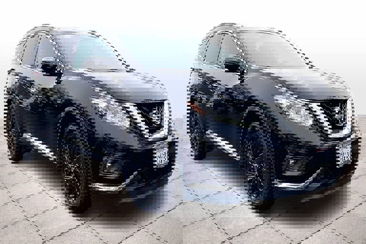 Used 2017 Nissan Murano Platinum w/ Platinum Technology Package image 2