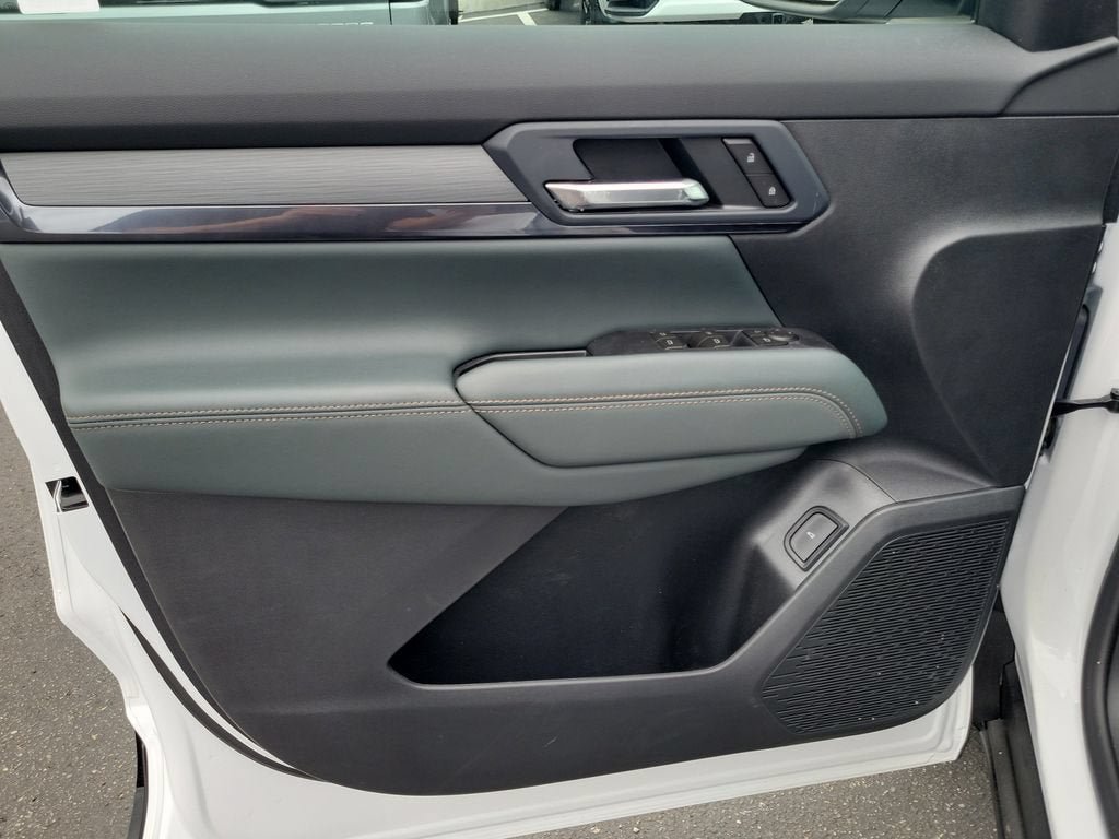 New 2026 GMC Terrain AT4 AWD/4WD image 10