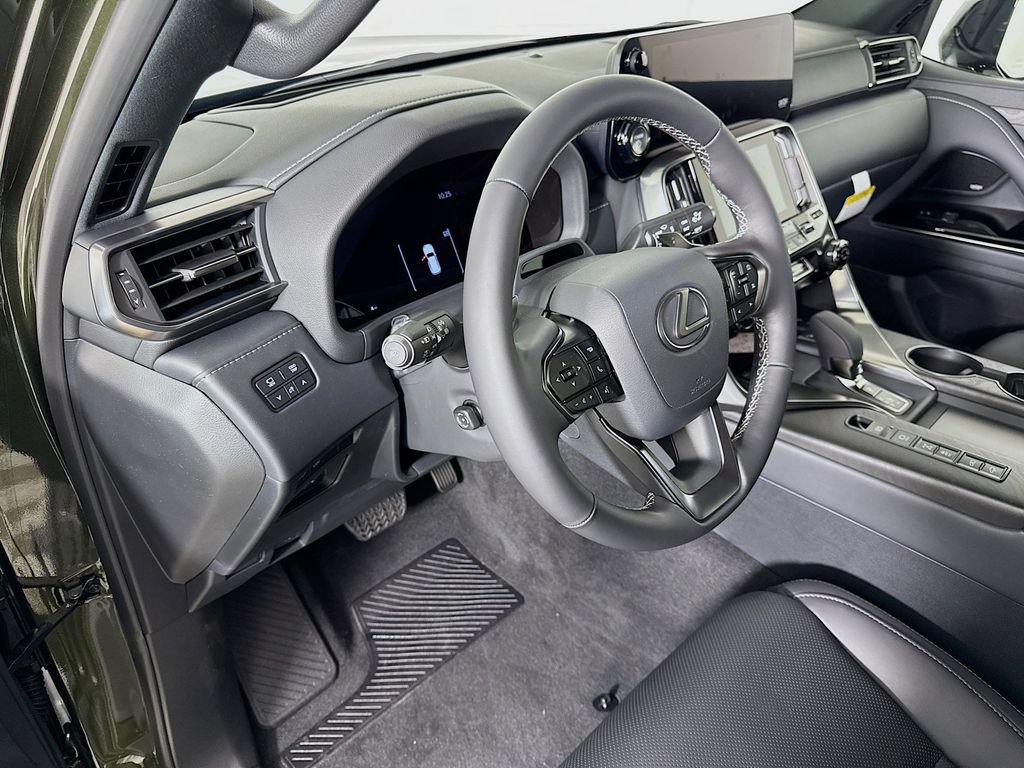 New 2026 Lexus LX 700h Overtrail AWD/4WD image 9