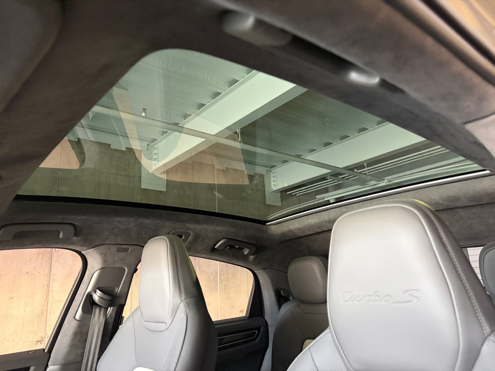 Certified 2023 Porsche Cayenne Turbo S AWD/4WD image 42