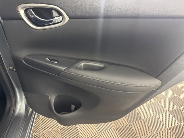 Used 2016 Nissan Sentra SV w/ Style Package image 22