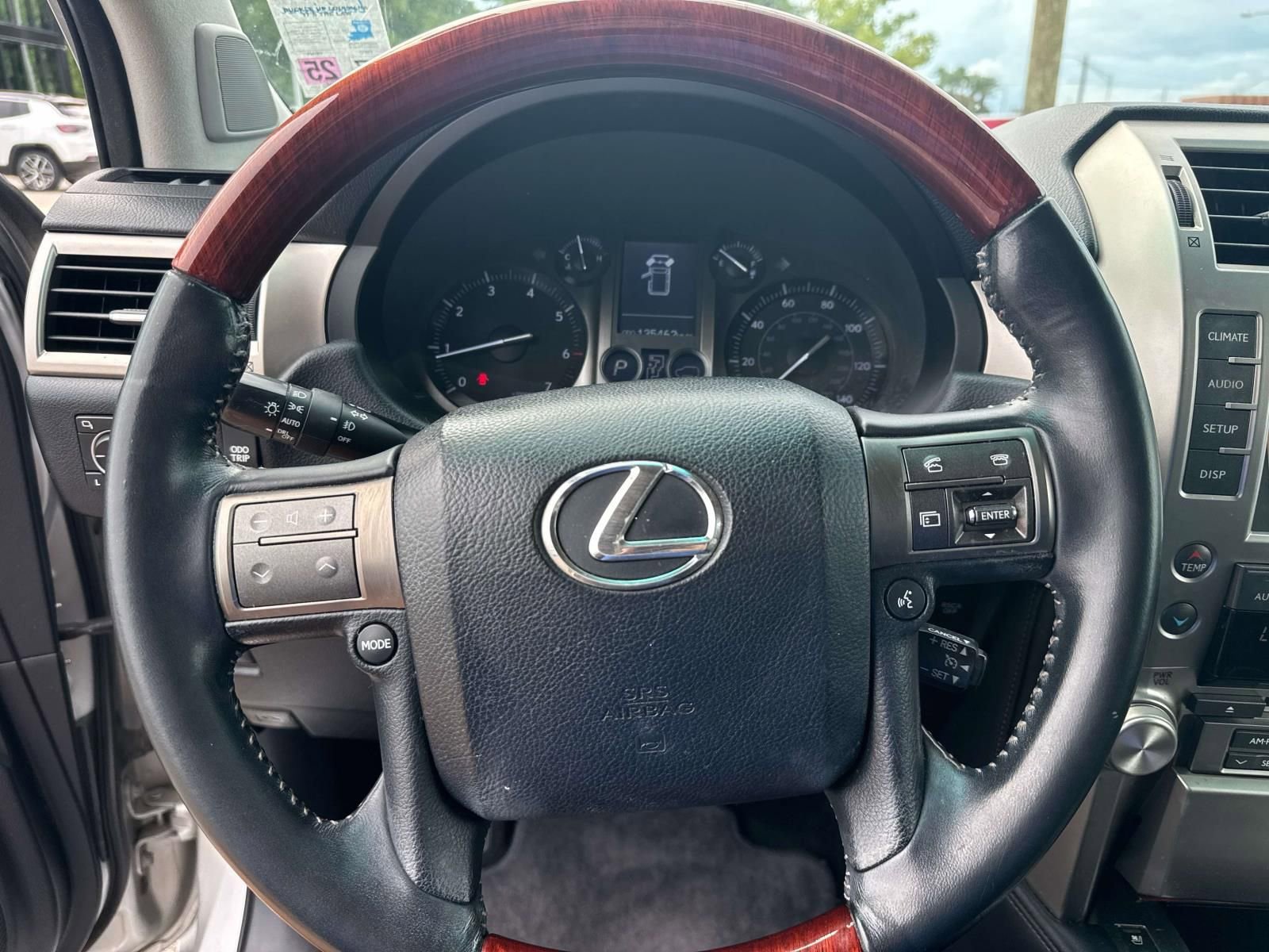 Used 2013 Lexus GX 460 image 22