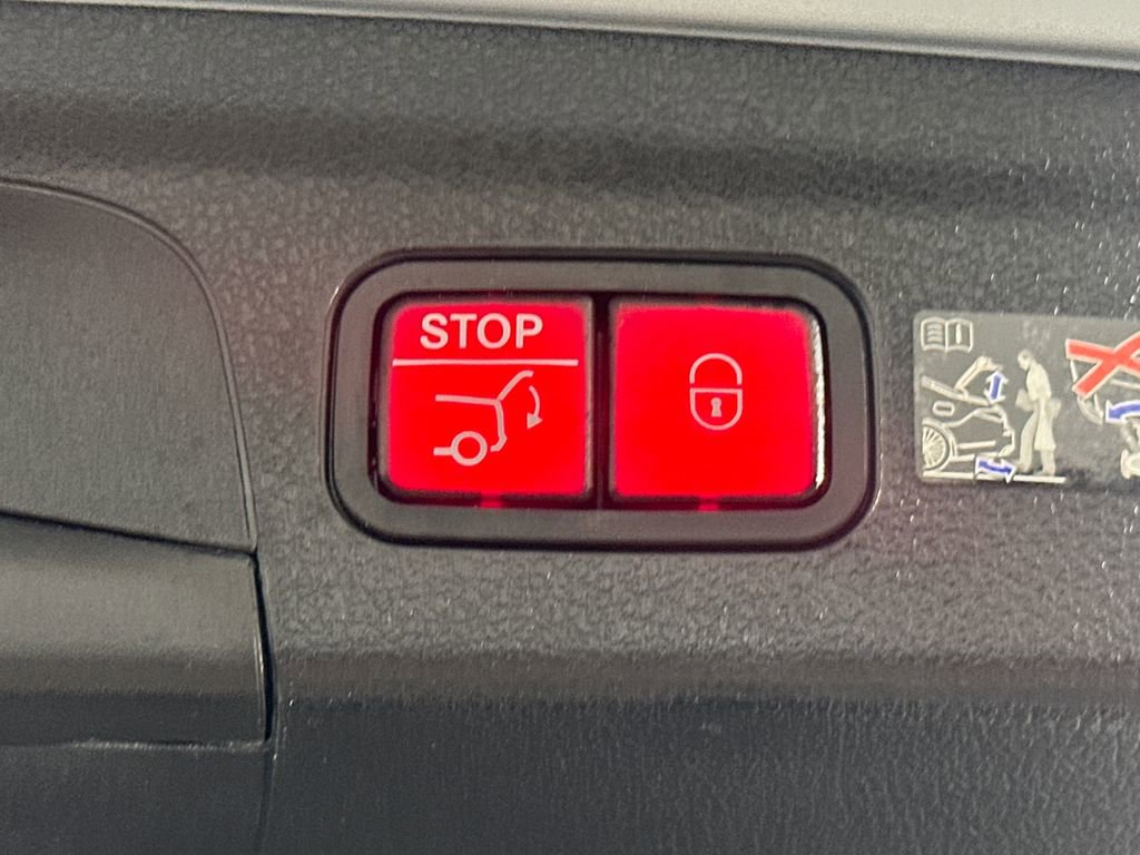 Certified 2026 Mercedes-Benz GLE 450 4MATIC image 21