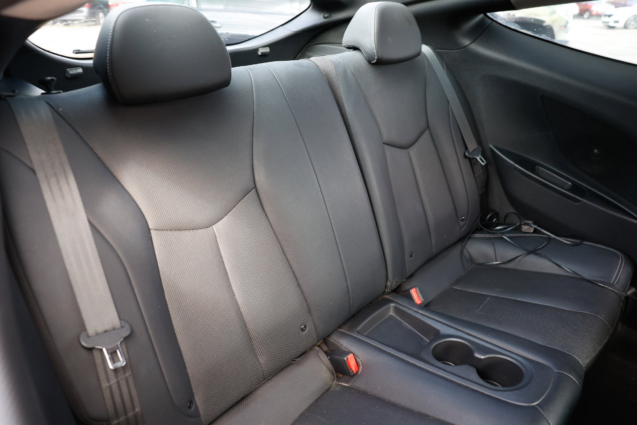 Used 2015 Hyundai Veloster Turbo image 16