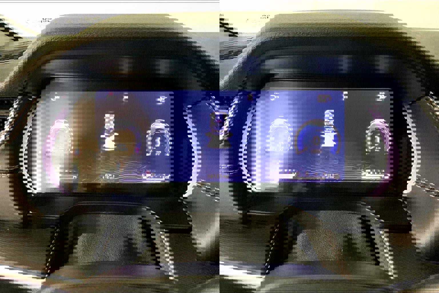 Used 2023 Jeep Grand Cherokee Laredo w/ Luxury Tech Group I image 20