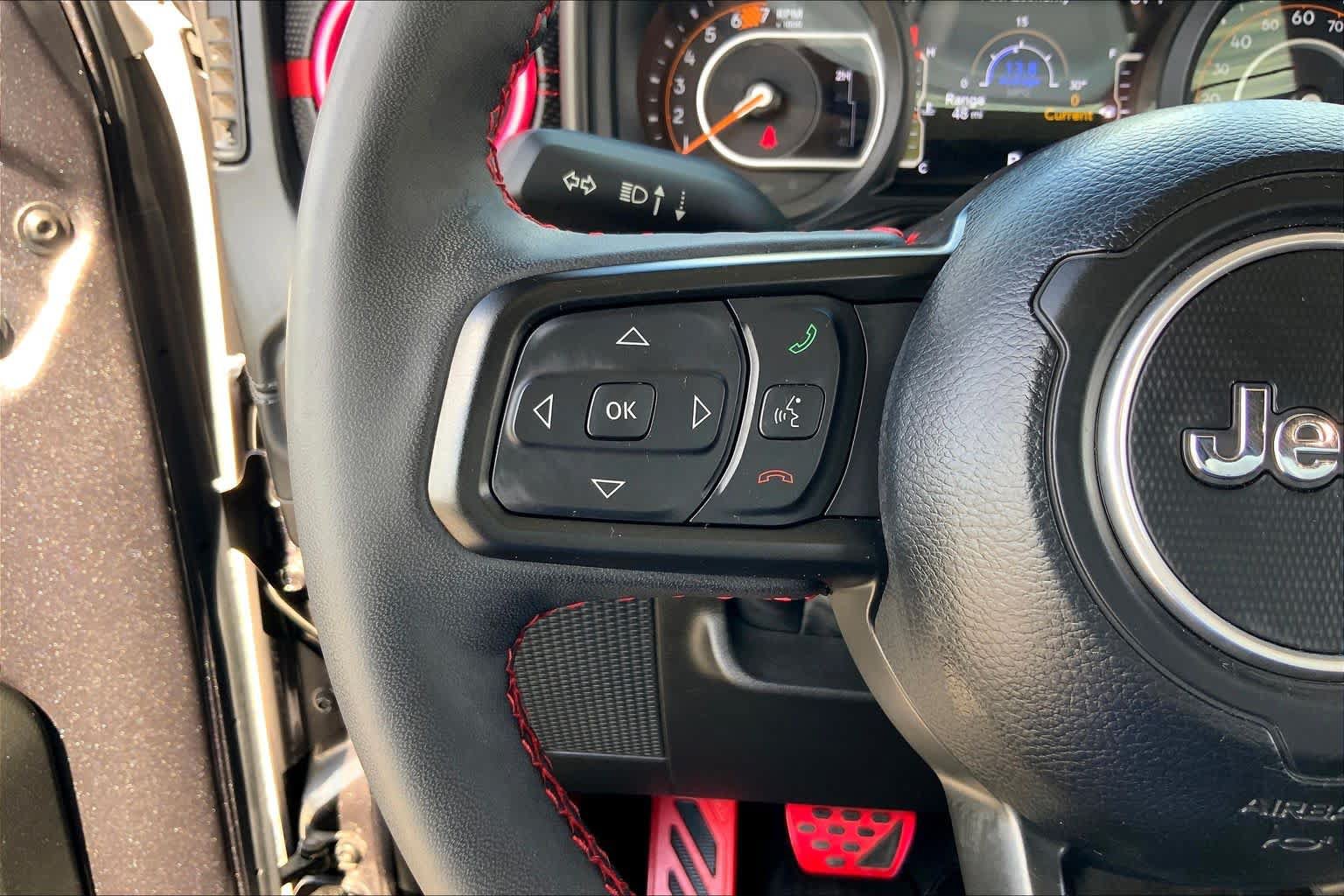 Used 2024 Jeep Wrangler Unlimited Rubicon w/ Technology Group AWD/4WD image 22
