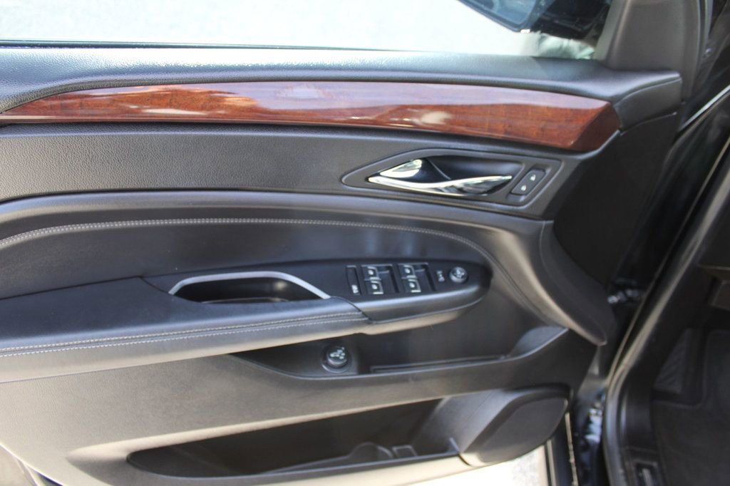 Used 2016 Cadillac SRX Luxury w/ Driver Awareness Package image 21