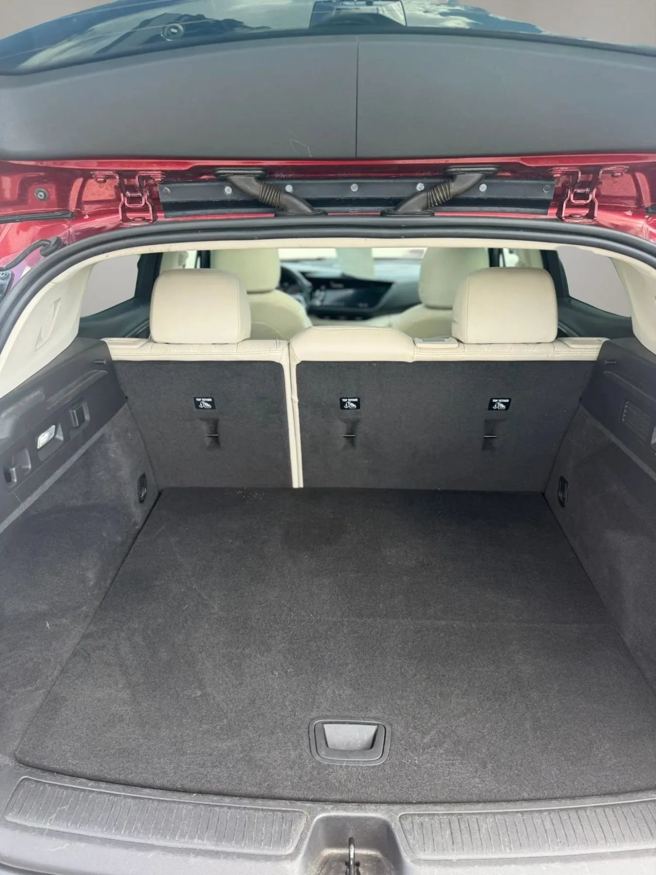 Used 2022 Buick Envision Avenir w/ Technology Package II AWD/4WD image 19