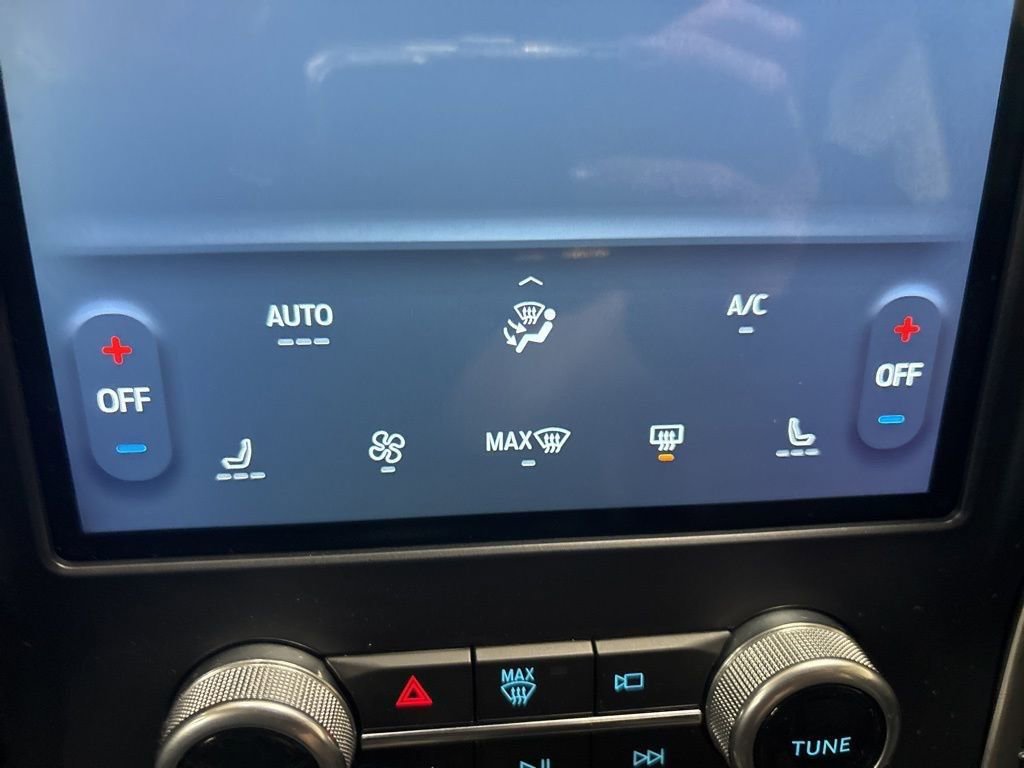 Used 2022 Ford Edge SEL image 13