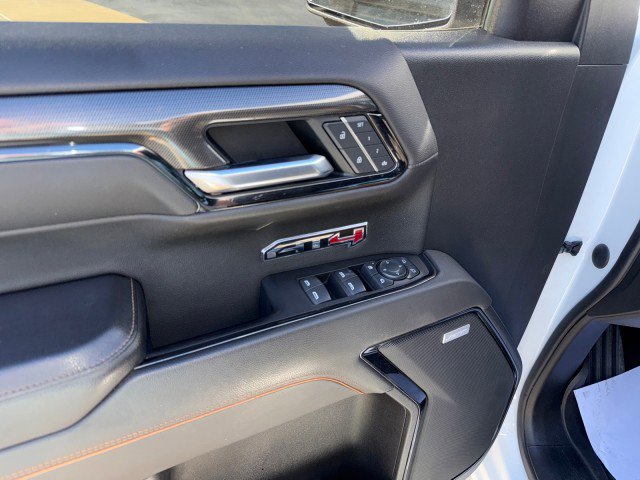Used 2022 GMC Sierra 1500 AT4 w/ AT4 Premium Package image 11